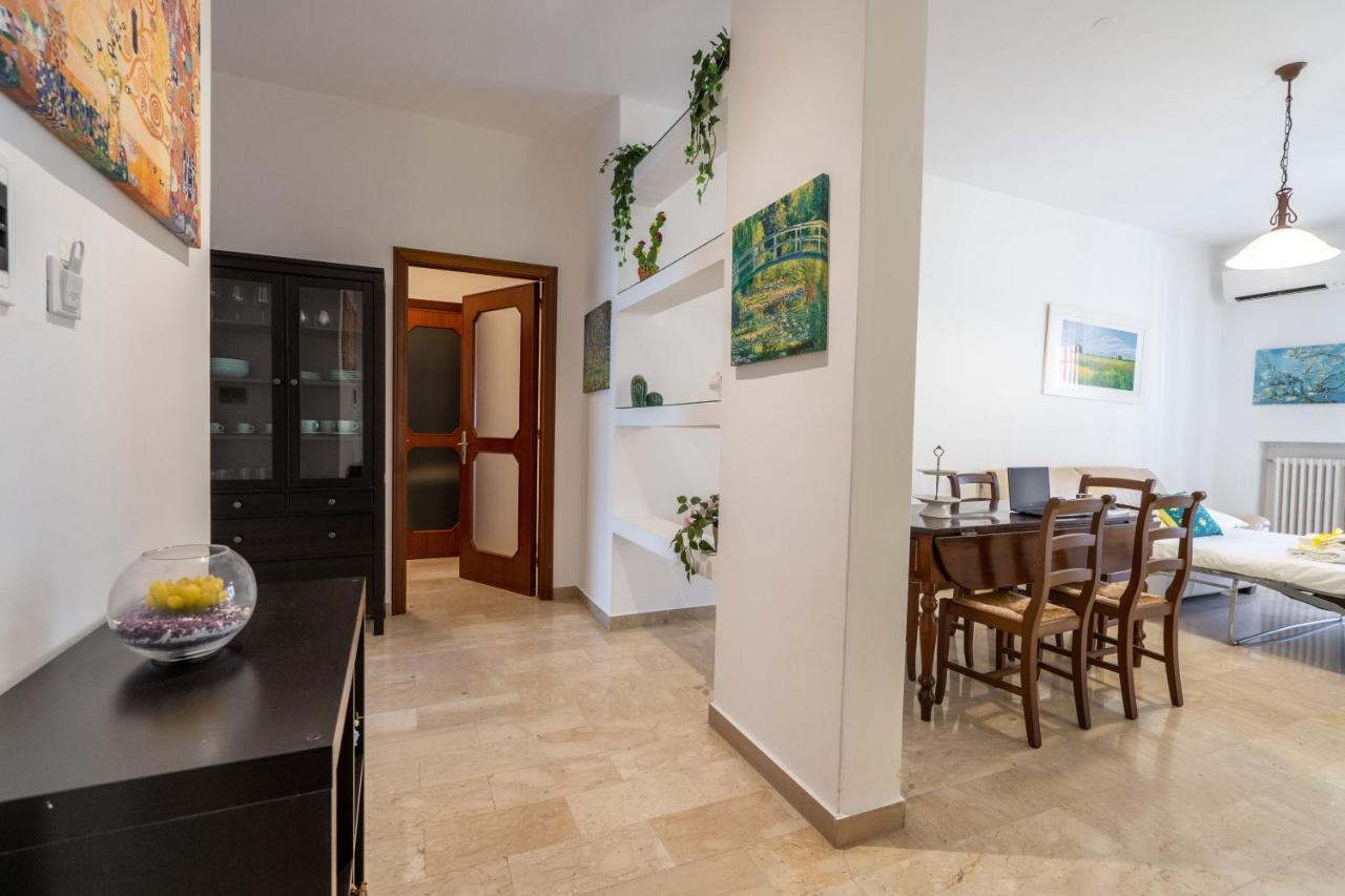 Universita & Stazione Airy Apartment With Parking 바리 외부 사진